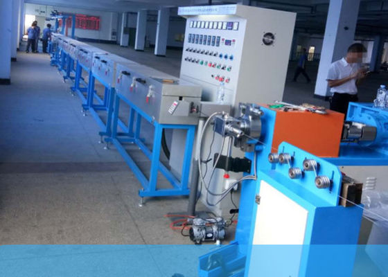 15 kw 90 kg/H 전선 제조기 실리콘 케이블 압출 라인